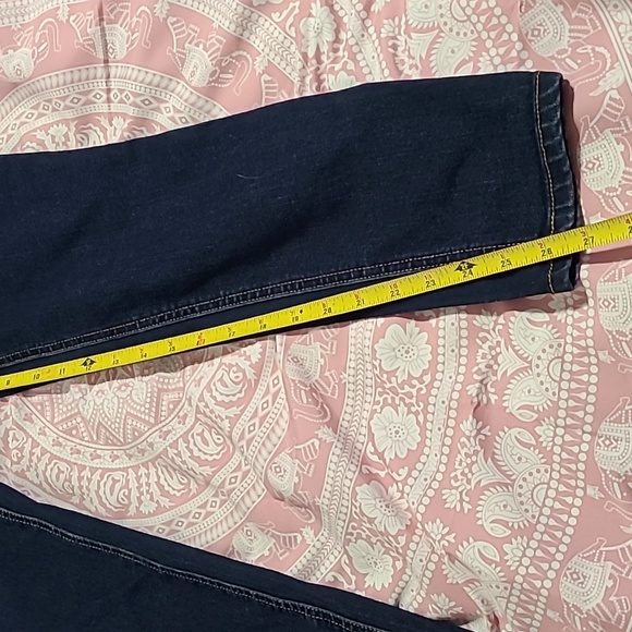 Woman's jeans - Picture 6 of 8